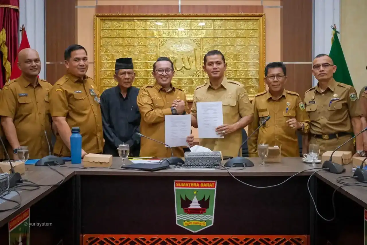 pemkab-tanah-datar-dan-solok-serahkan-sengketa-tapal-batas-ke-mendagri pemkab-tanah-datar-dan-solok-serahkan-sengketa-tapal-batas-ke-mendagri