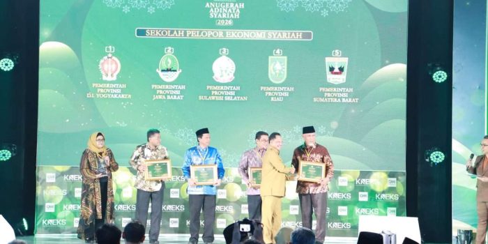 konsisten-kembangkan-ekonomi-syariah,-sumbar-kembali-torehkan-prestasi-nasional-pada-ajang-adinata-syariah-2026
