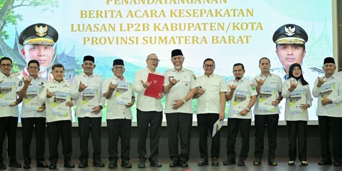 sumbar-jadi-provinsi-pertama-tuntaskan-kesepakatan-lp2b,-luas-lahan-pertanian-terlindungi-capai-166-ribu-hektare