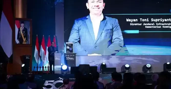 perkuat-kedaulatan-digital,-komdigi-dorong-generasi-muda-ciptakan-satelit-mandiri