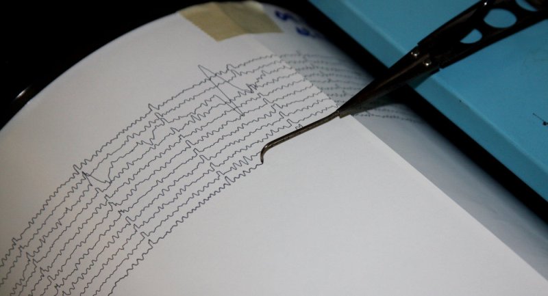 dini-hari,-tiga-kali-gempa-guncang-sumbar dini-hari,-tiga-kali-gempa-guncang-sumbar
