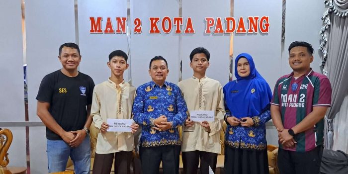 dua-siswa-man-2-padang-berlaga-di-fafage-championship-nasional-2026