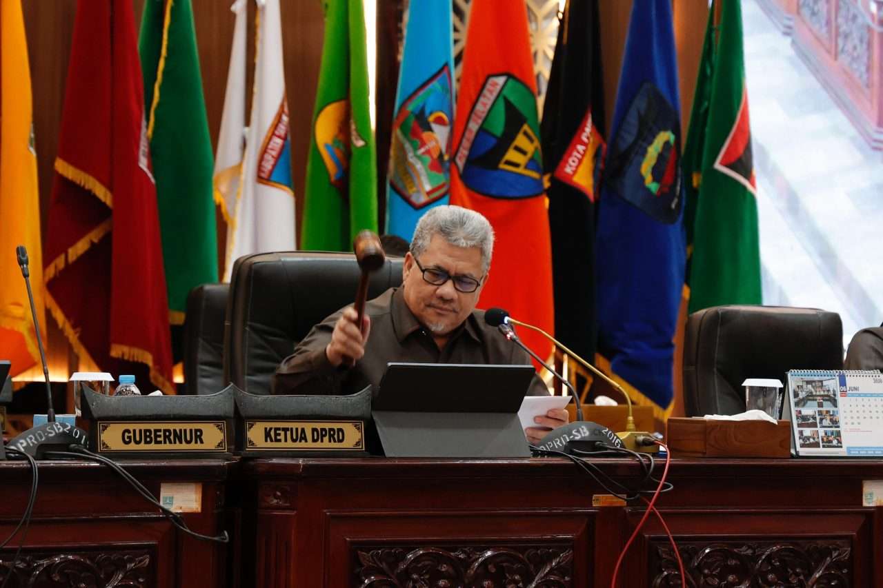 dprd-sumbar-setujui-ranperda-pertanggungjawaban-pelaksanaan-apbd-tahun-2025 dprd-sumbar-setujui-ranperda-pertanggungjawaban-pelaksanaan-apbd-tahun-2025
