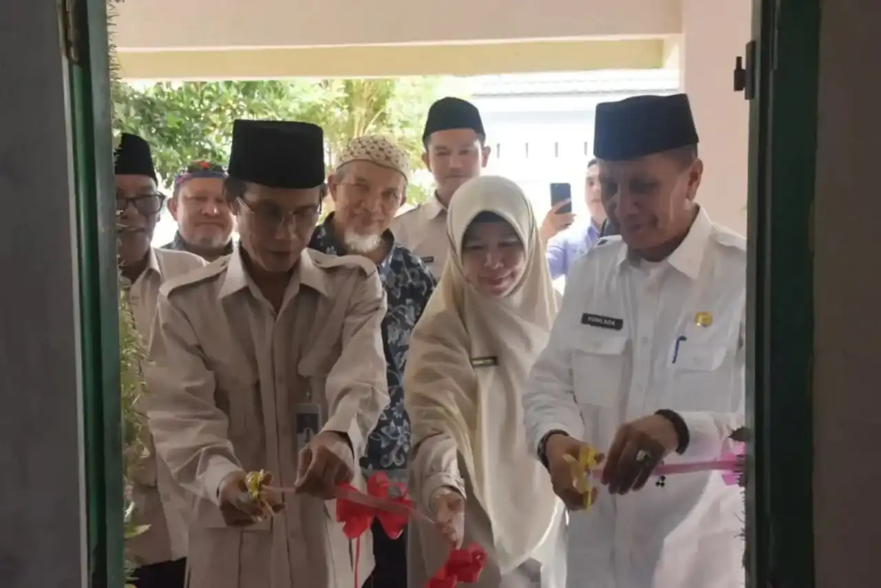 pemkab-agam-resmikan-kantor-pelayanan-haji-dan-umrah-di-lubuk-basung pemkab-agam-resmikan-kantor-pelayanan-haji-dan-umrah-di-lubuk-basung