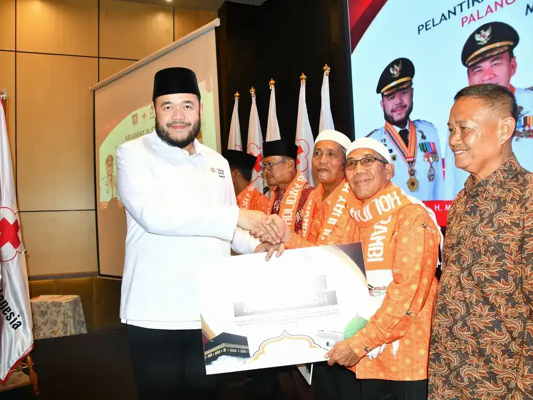 zulhardi-z-latif-pimpin-pelantikan-pengurus-pmi-kota-padang-2026-2031 zulhardi-z-latif-pimpin-pelantikan-pengurus-pmi-kota-padang-2026-2031