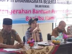 ercepat-generasi-emas,-bupati-annisa-berikan-bantuan-gizi-bagi-251-ibu-di-dharmasraya