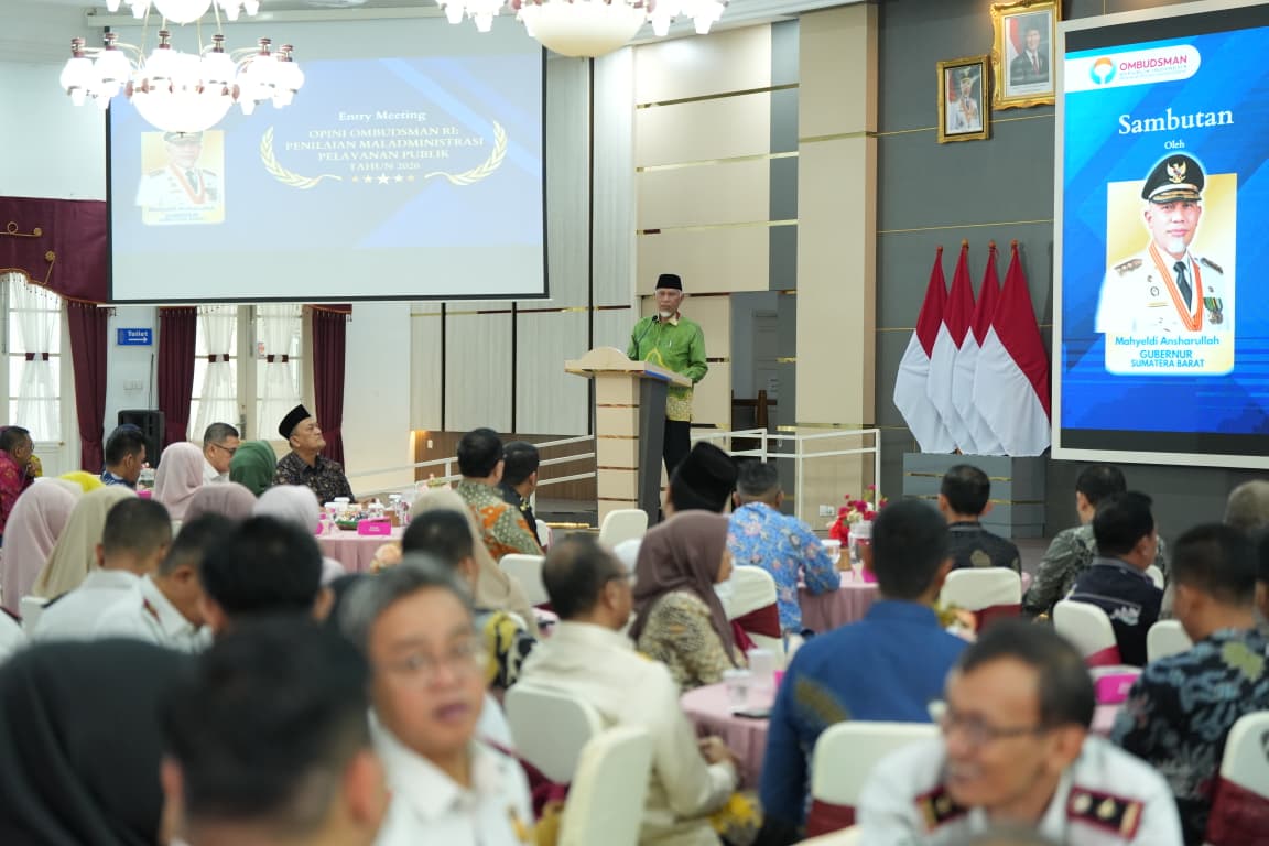 pelayanan-publik-harus-hadir-di-tengah-masyarakat,-gubernur-sumbar-wajibkan-seluruh-opd-berinovasi pelayanan-publik-harus-hadir-di-tengah-masyarakat,-gubernur-sumbar-wajibkan-seluruh-opd-berinovasi