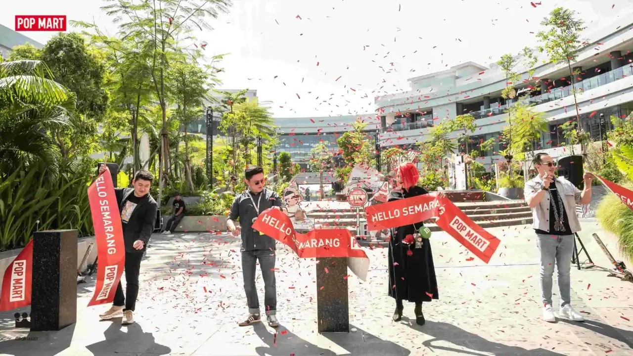 ekspansi-strategis,-pop-mart-resmi-buka-gerai-perdana-di-semarang ekspansi-strategis,-pop-mart-resmi-buka-gerai-perdana-di-semarang