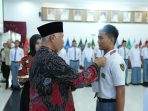 gubernur-mahyeldi:-paskibraka-bukan-sekadar-pengibar-bendera,-tetapi-wadah-pembentukan-karakter-calon-pemimpin-bangsa