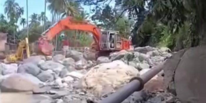 pasca-banjir,-perumda-air-minum-padang-bersama-hutama-karya-perbaiki-intake-guo-kuranji-pastikan-pasokan-air-bersih-kembali-optimal