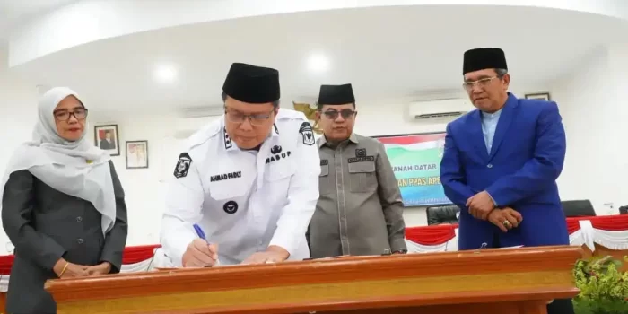 pemkab-dan-dprd-tanah-datar-sepakati-kua-ppas-2027