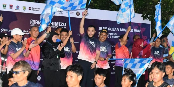 fadly-amran-lepas-4.000-pelari-di-bom-run-2026,-padang-kenalkan-sport-dan-blue-tourism-ke-dunia