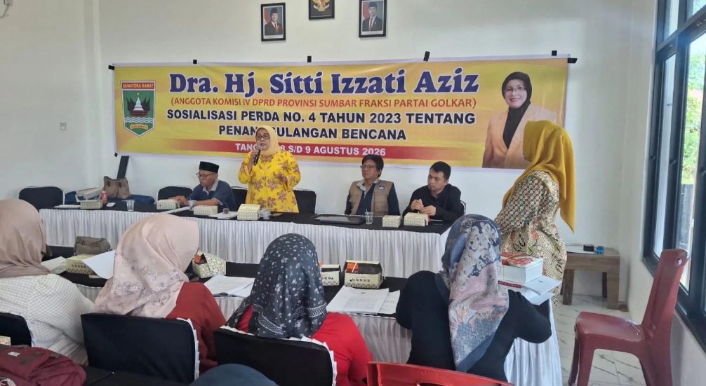 anggota-dprd-sumbar-sitti-izzati-aziz-gelar-sosper-tentang-penanggulangan-bencana-dengan-masyarakat-ketaping-batang-anai anggota-dprd-sumbar-sitti-izzati-aziz-gelar-sosper-tentang-penanggulangan-bencana-dengan-masyarakat-ketaping-batang-anai