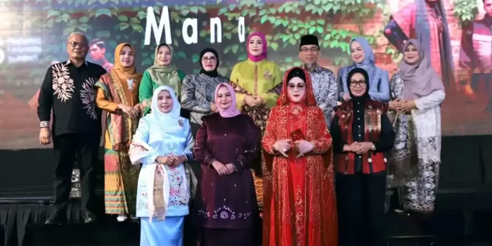 padang-fashion-summit-dorong-busana-minangkabau-menembus-pasar-mode-internasional