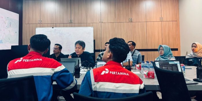 teknik-elektro-unand-dan-pertamina-dumai-lakukan-studi-kelayakan-riset-sistem-monitoring-petir-untuk-penguatan-keamanan-industri