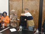 kombes-pol.-teddy-fanani-dan-bill-irzano-berdamai,-perselisihan-diselesaikan-secara-kekeluargaan kombes-pol.-teddy-fanani-dan-bill-irzano-berdamai,-perselisihan-diselesaikan-secara-kekeluargaan