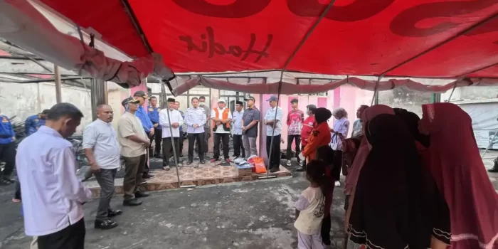 pemkab-limapuluh-kota-serahkan-bantuan-untuk-korban-kebakaran-labuah-gunuang