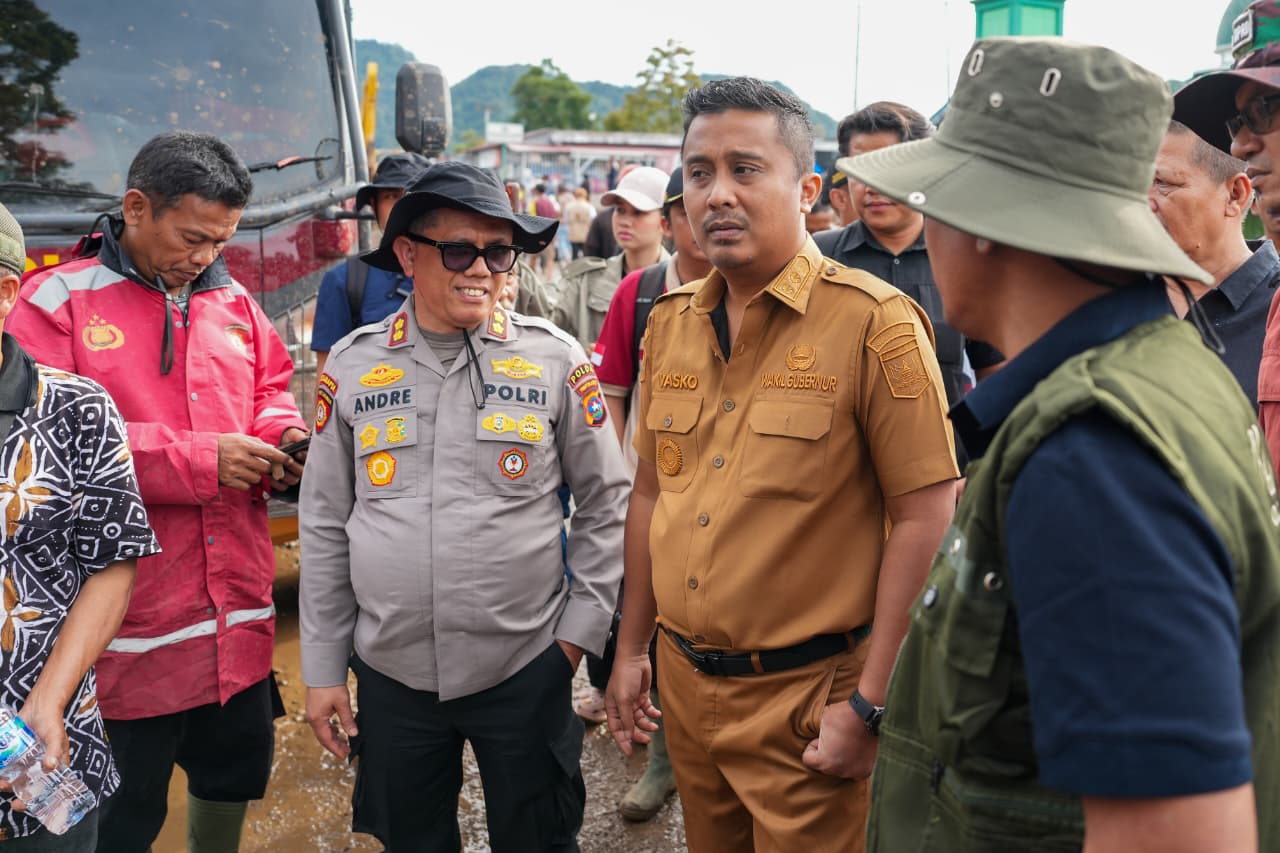 pascabencana-banjir-bandang,-wagub-vasko-dorong-pembangunan-kantor-pelayanan-terpadu-darurat pascabencana-banjir-bandang,-wagub-vasko-dorong-pembangunan-kantor-pelayanan-terpadu-darurat
