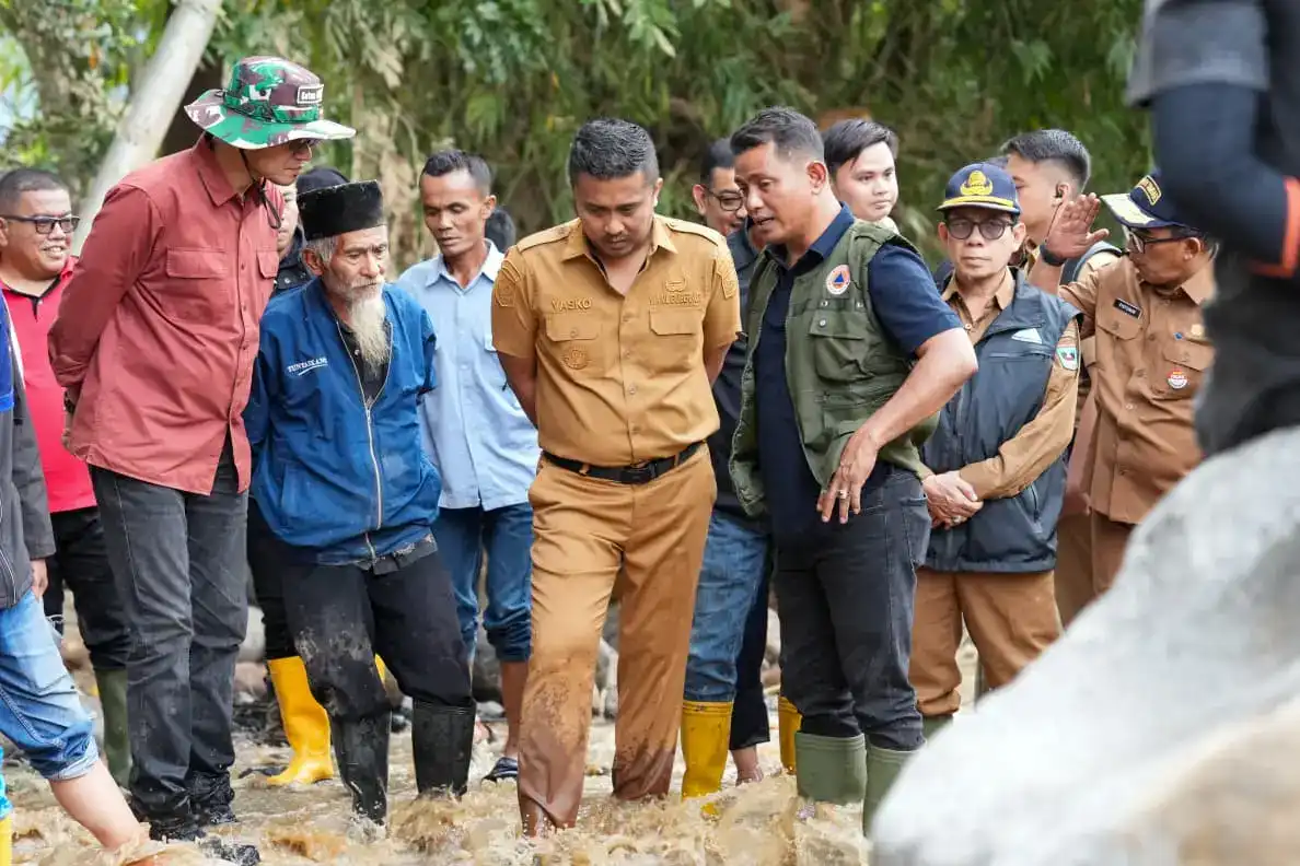 wagub-sumbar-koordinasikan-data-bmkg-antisipasi-longsor-susulan-di-solok wagub-sumbar-koordinasikan-data-bmkg-antisipasi-longsor-susulan-di-solok