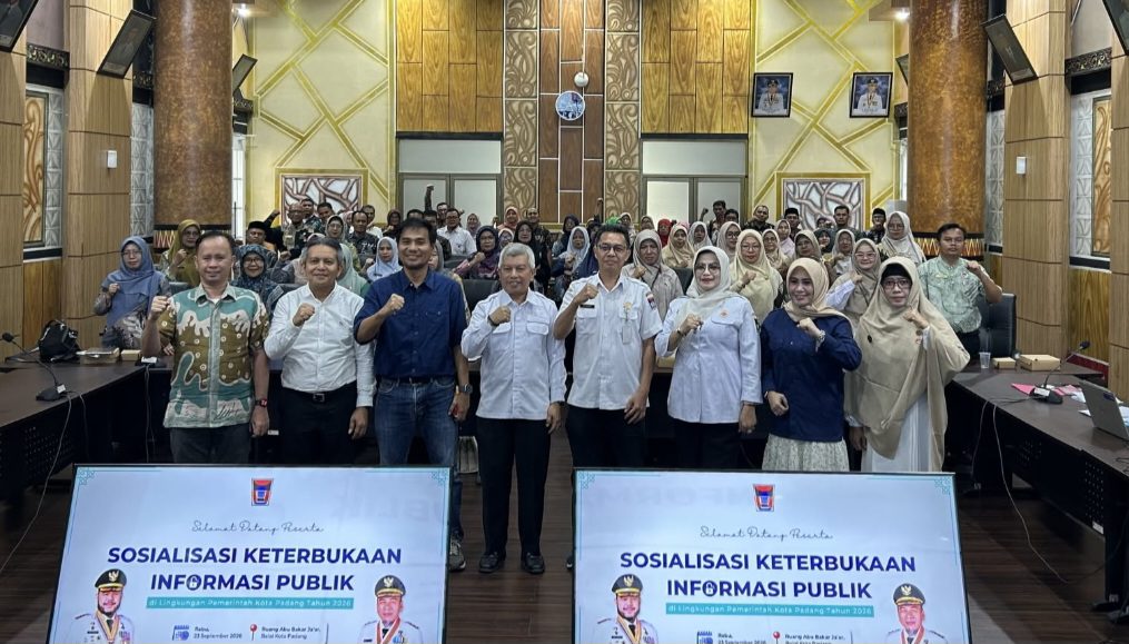 lewat-program-padang-amanah,-syahrial-kamat-perkuat-pelayanan-informasi-publik-di-sekolah lewat-program-padang-amanah,-syahrial-kamat-perkuat-pelayanan-informasi-publik-di-sekolah