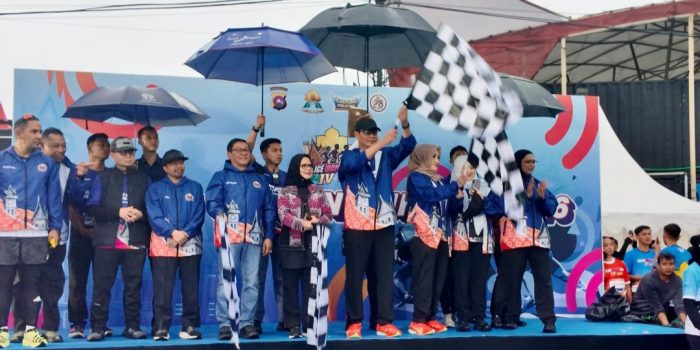 ribuan-pelari-padati-bukittinggi,-kapolda-sumbar-lepas-peserta-police-women-run-iv-tahun-2026