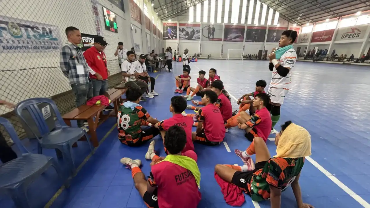 laga-perdana,-tim-futsal-limapuluh-kota-menang-telak-atas-tim-futsal-kabupaten-solok laga-perdana,-tim-futsal-limapuluh-kota-menang-telak-atas-tim-futsal-kabupaten-solok