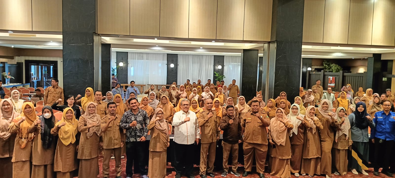 muhidi-dorong-guru-pppk-jadi-penggerak-generasi-unggul-menuju-indonesia-emas-2045 muhidi-dorong-guru-pppk-jadi-penggerak-generasi-unggul-menuju-indonesia-emas-2045
