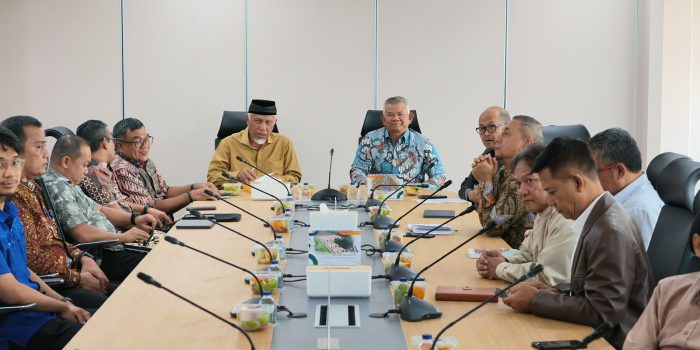 mahyeldi-jajaki-peluang-kerja-sama-dengan-bank-tanah-untuk-optimalkan-pemanfaatan-tanah-di-sumbar