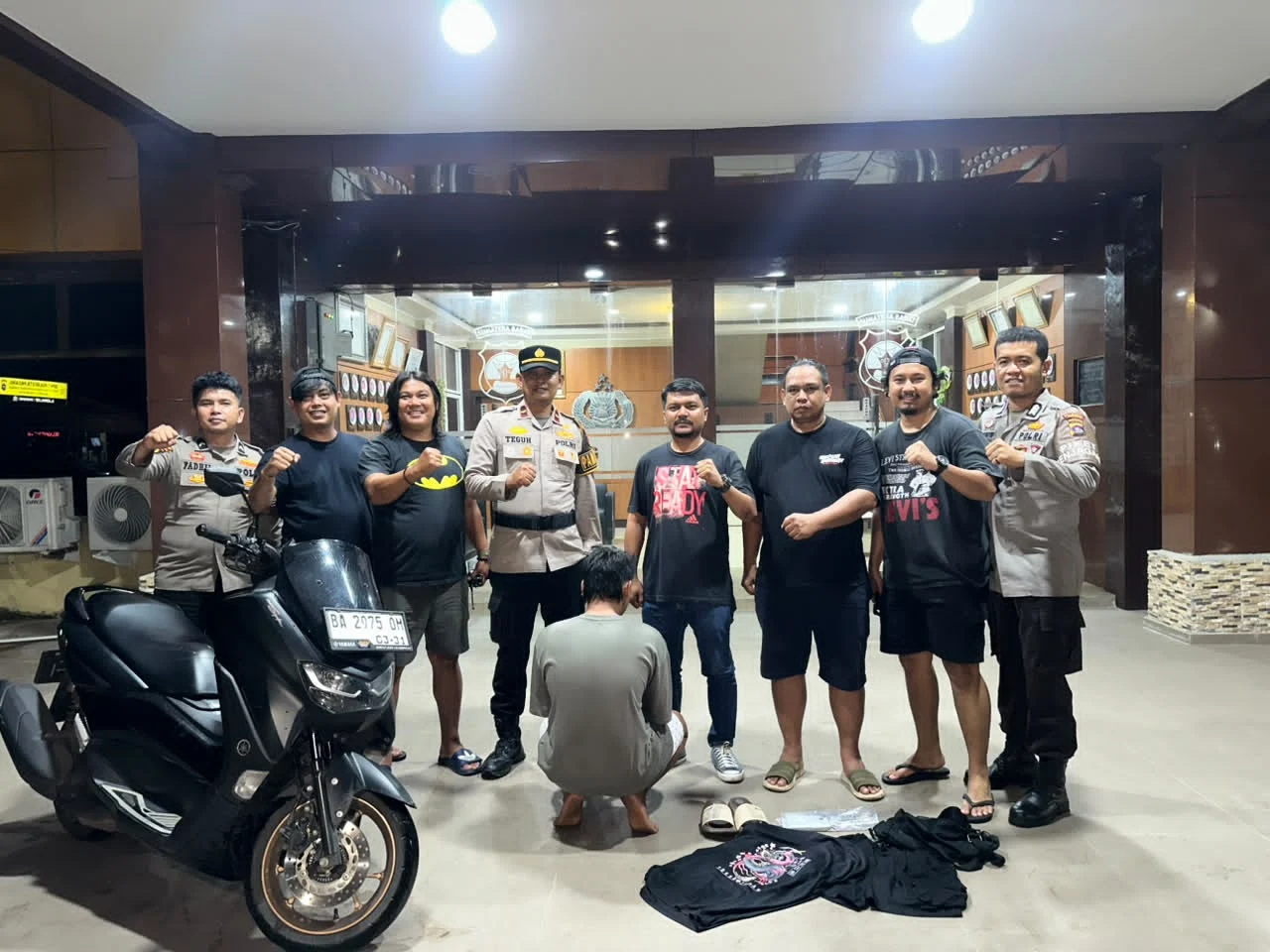 polresta-padang-tangkap-pelaku-pembunuhan-wanita-di-kamar-hotel polresta-padang-tangkap-pelaku-pembunuhan-wanita-di-kamar-hotel