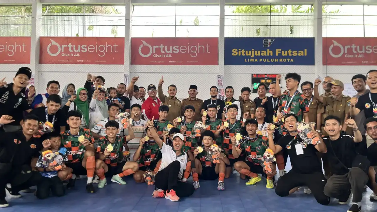 kalahkan-payakumbuh,-tim-futsal-limapuluh-kota-raih-medali-emas-porprov-xvi-sumbar-tahun-2026 kalahkan-payakumbuh,-tim-futsal-limapuluh-kota-raih-medali-emas-porprov-xvi-sumbar-tahun-2026