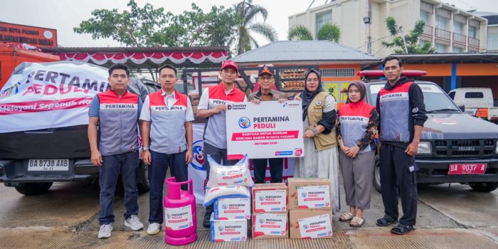 pertamina-sumbar-berikan-bantuan-bencana-banjir-di-kota-padang