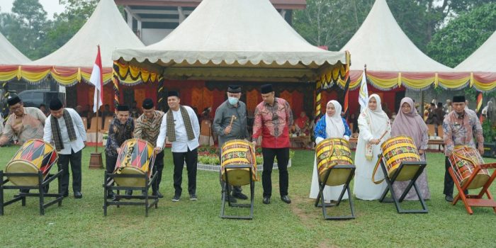 buka-mtq-sijunjung,-mahyeldi-tekankan-pengamalan-nilai-al-qur’an-dalam-kehidupan