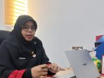 Kepala Bidang Pengembangan Aparatur BKPSDM Kota Padang saat memberikan arahan pengembangan kompetensi bagi ASN.