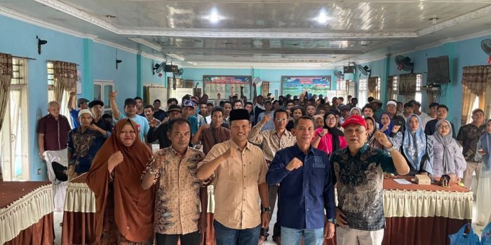 Ali Muda memberikan sosialisasi Perda Kepemudaan dan ajakan menjauhi narkoba kepada pemuda di Kabupaten Pasaman.