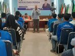 Nanda Satria saat memberikan arahan kepada pemuda mengenai kesiapsiagaan dan mitigasi bencana di Sumatera Barat.